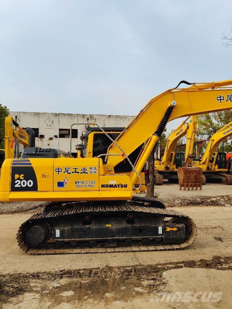 Komatsu PC200 Εκσκαφείς με ερπύστριες