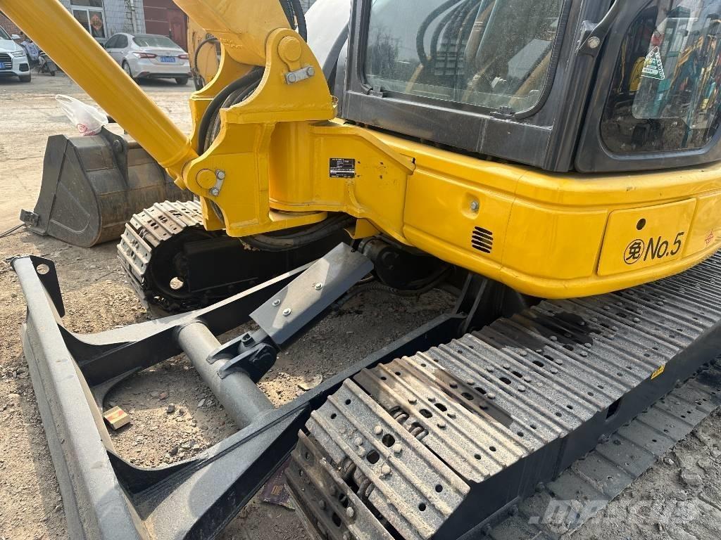 Komatsu PC 40 Εκσκαφάκι (διαβολάκι) < 7t