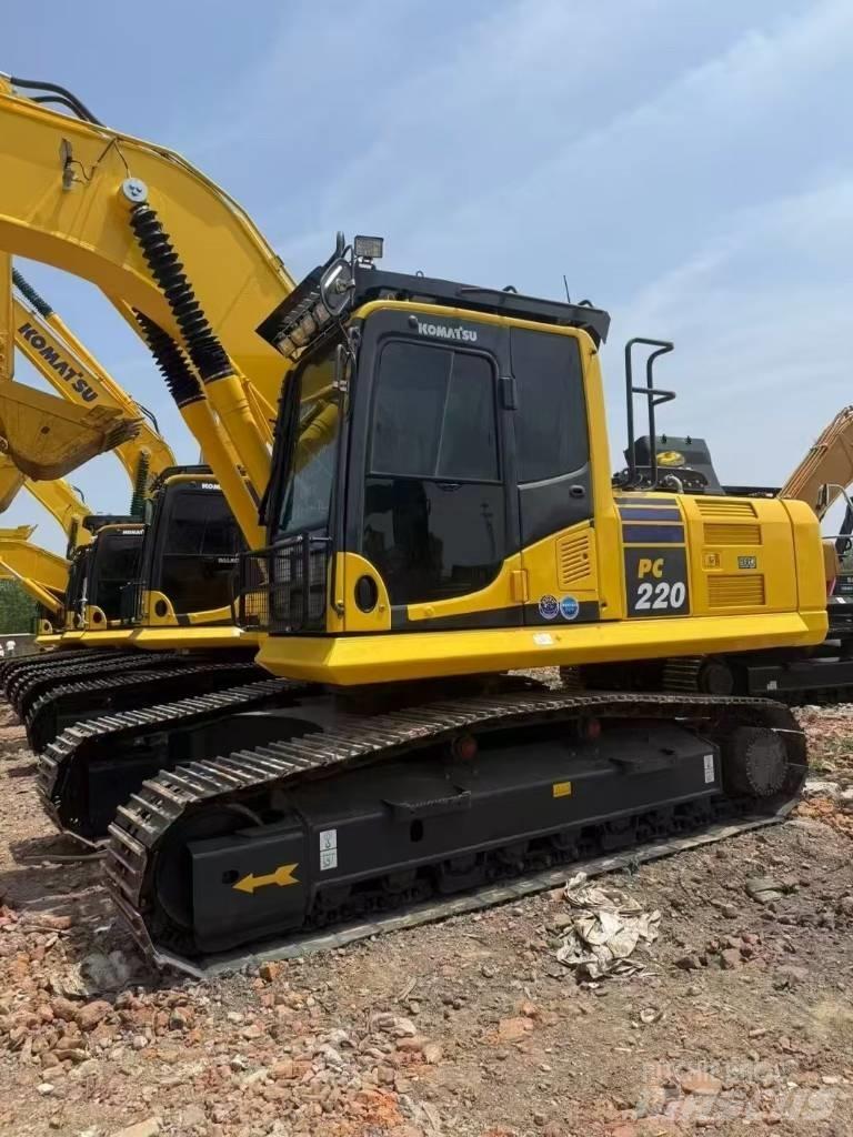 Komatsu 220LC-8 Εκσκαφείς με ερπύστριες