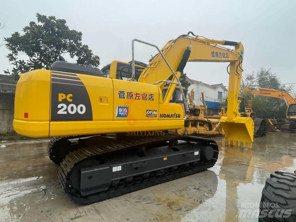 Komatsu PC 200 Εκσκαφείς με ερπύστριες