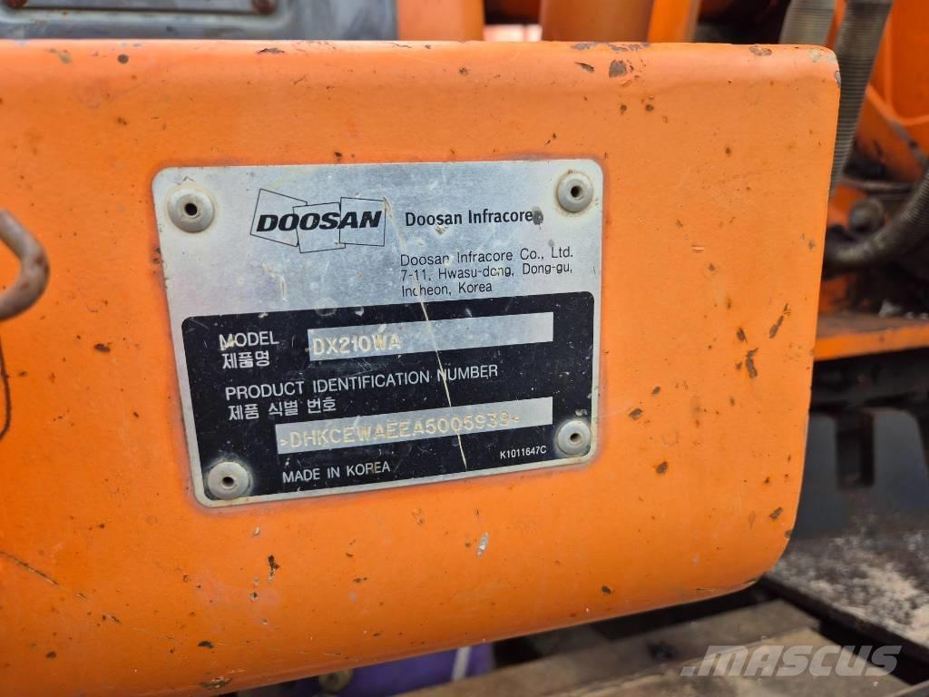 Doosan DX210WA Εκσκαφείς με τροχούς - λάστιχα