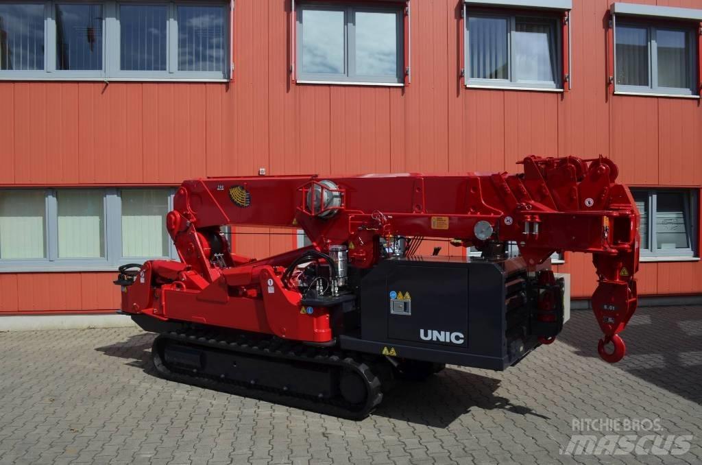 Unic URW-806 Γερανοί με ερπύστριες