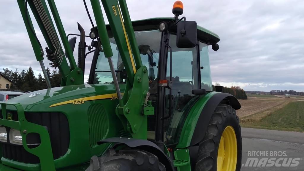 John Deere 5820 Τρακτέρ