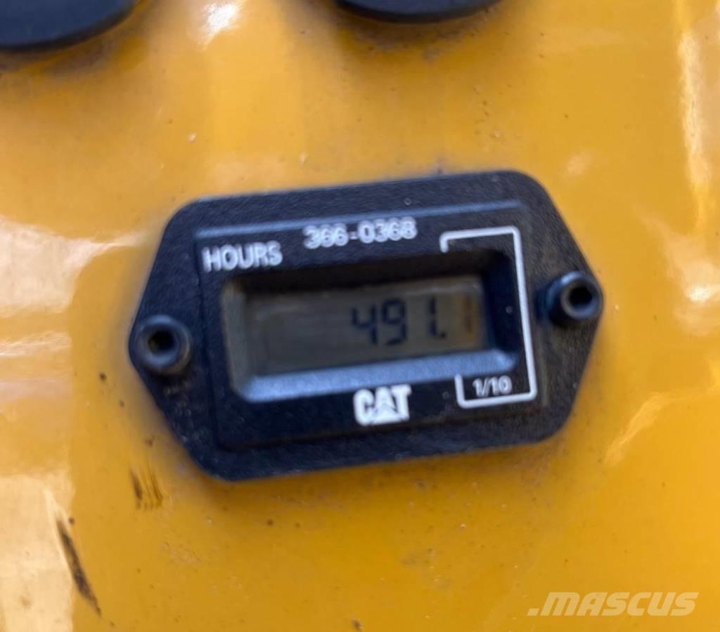 CAT CB 1.7 Οδοστρωτήρες διπλού κυλίνδρου