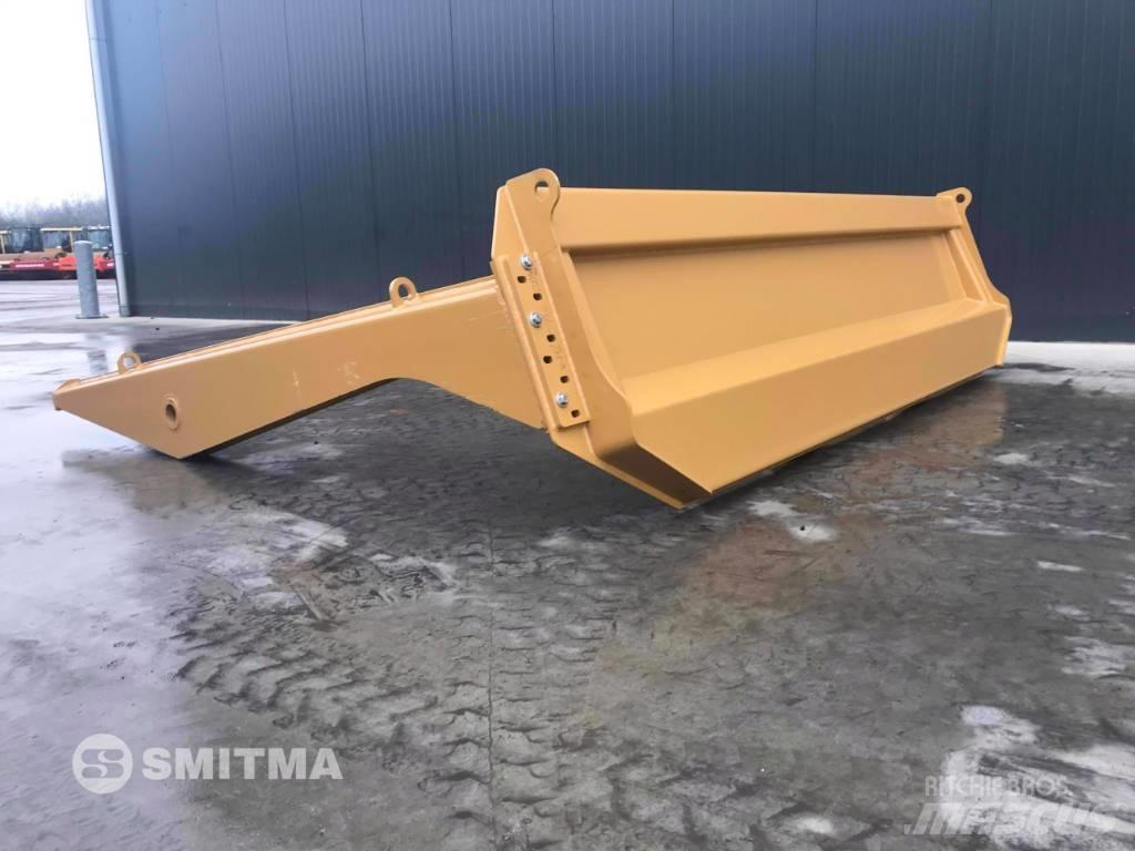 CAT 745C Πτυσσόμενες πόρτες (Tailgates)