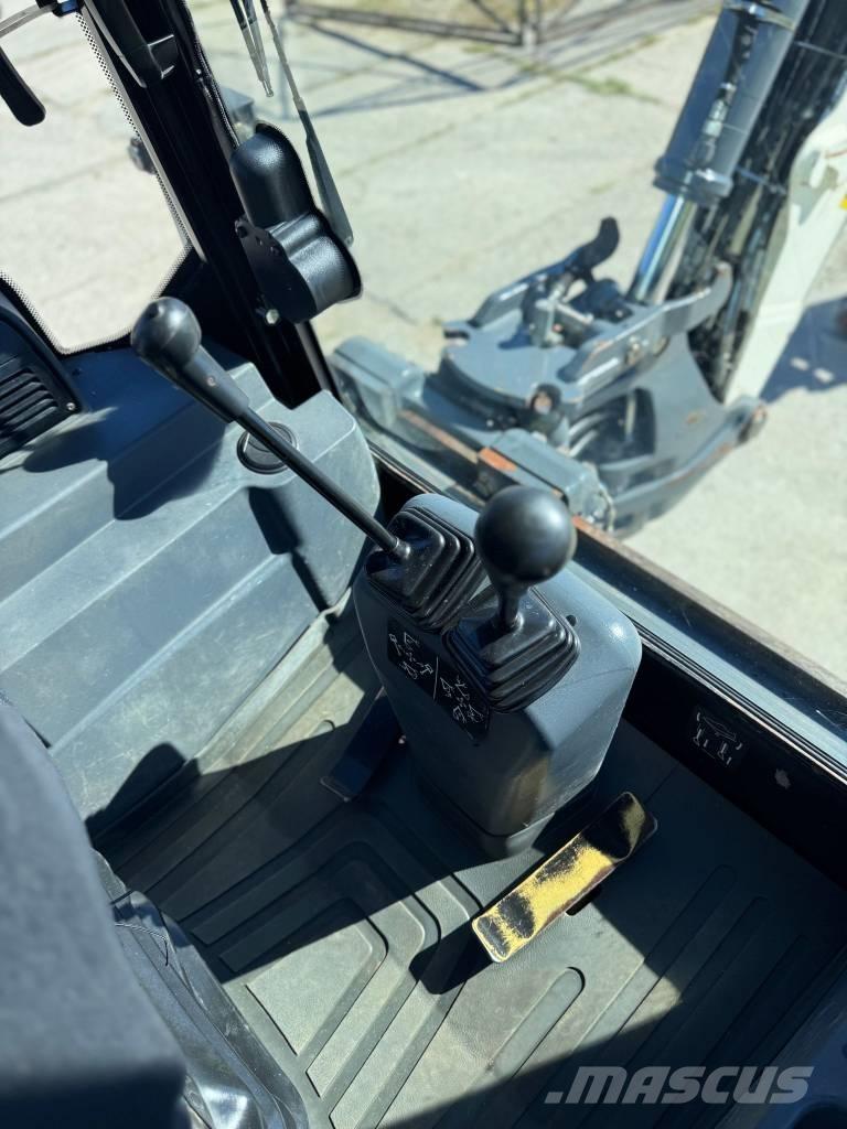 Terex 890 SM Εκσκαφείς Φορτωτές τύπου JCB