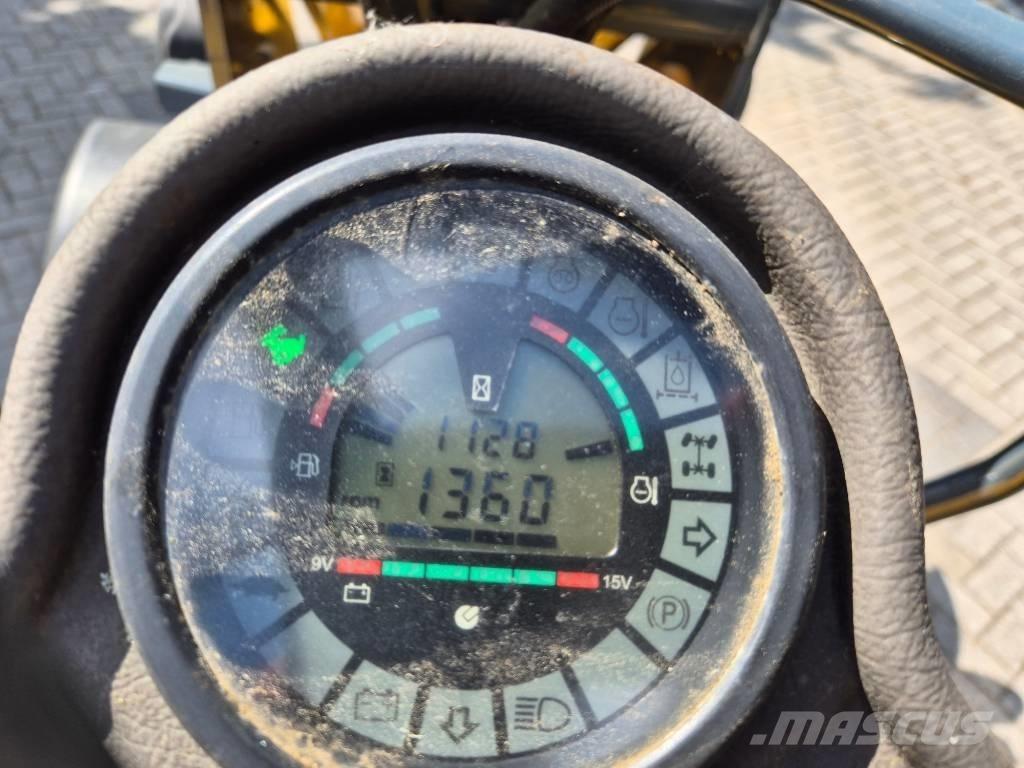 Mustang AL 306 Μίνι φορτωτές