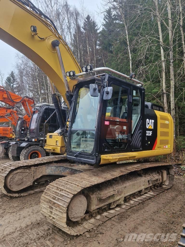 CAT 323 F L Εκσκαφείς με ερπύστριες
