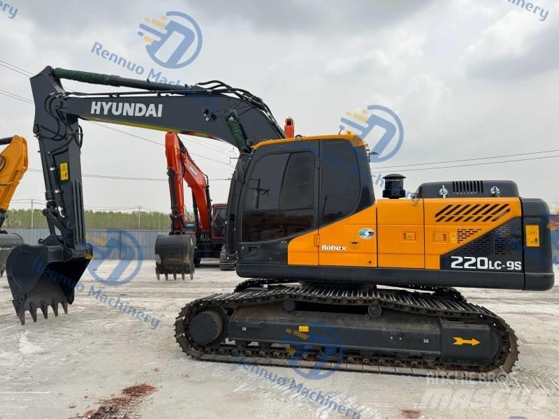 Hyundai R220LC-9S Εκσκαφείς με ερπύστριες