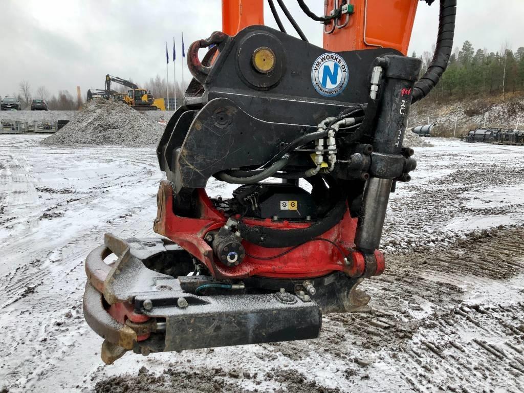 Hitachi ZX225USRLC-6 Εκσκαφείς με ερπύστριες