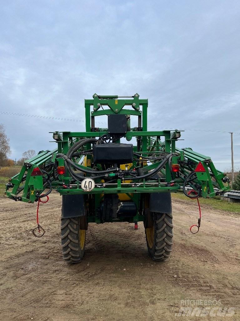 John Deere 740 Ρυμουλκούμενα ψεκαστικά