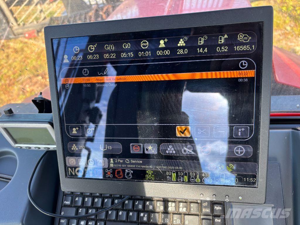 Komatsu 895 Μεταφορείς ξυλείας