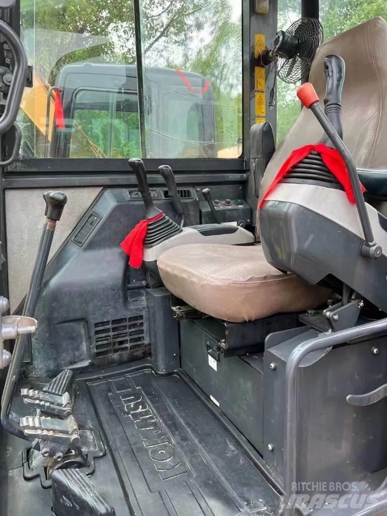 Komatsu PC56-7 Εκσκαφείς με ερπύστριες