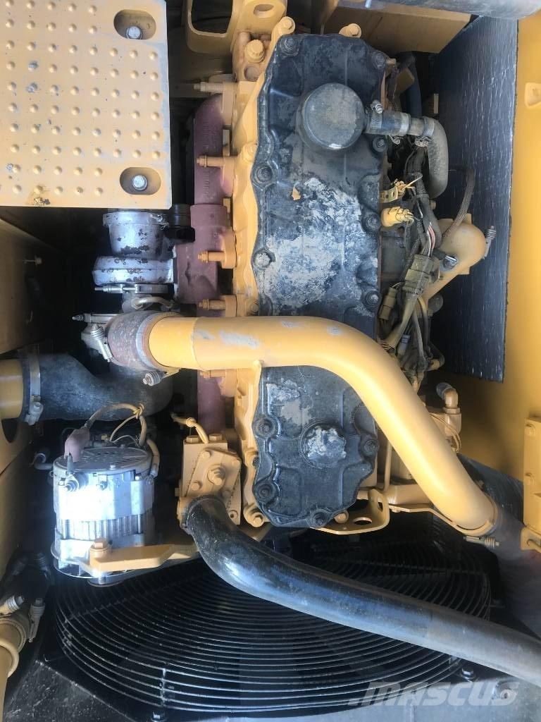 CAT 325 D L Εκσκαφείς με ερπύστριες