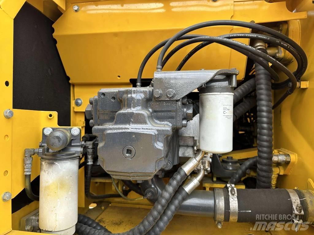 Komatsu PC200-8 Εκσκαφείς με ερπύστριες