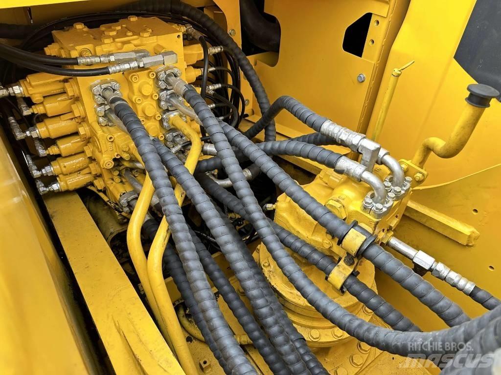 Komatsu PC200-8 Εκσκαφείς με ερπύστριες