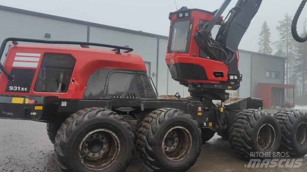 Komatsu 931XC Θεριζοαλωνιστικές μηχανές