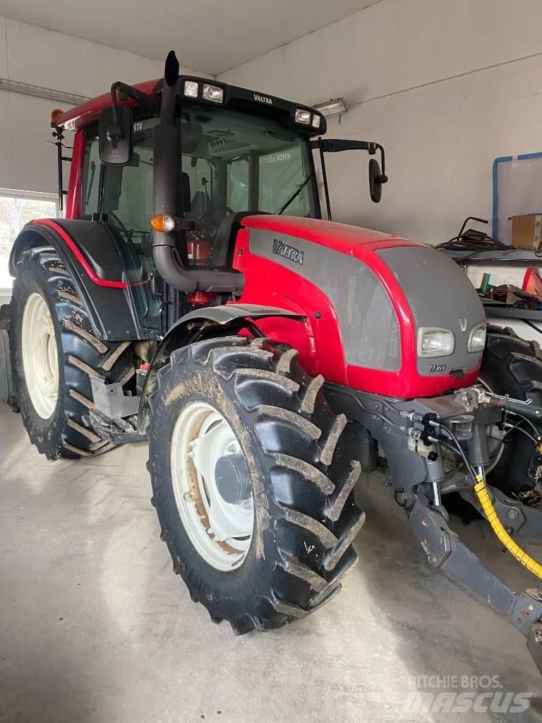 Valtra N 101 Τρακτέρ