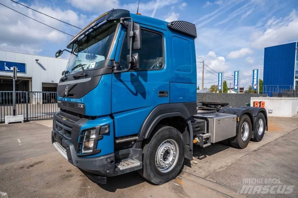 Volvo FMX 460 Τράκτορες