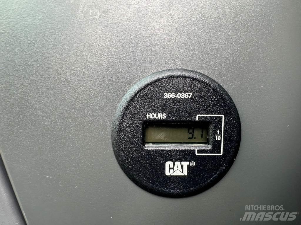 CAT 320D2 Εκσκαφείς με ερπύστριες