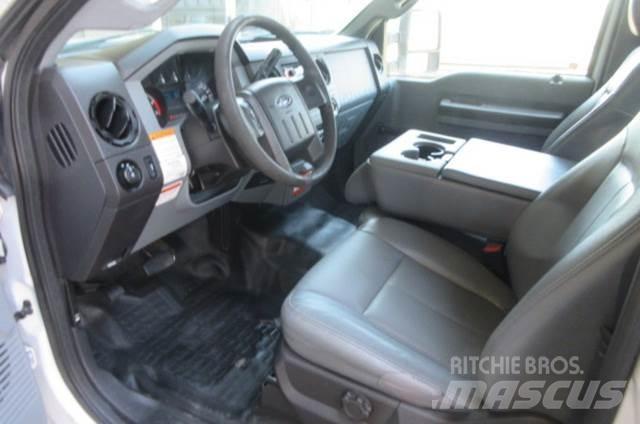 Ford F450 Εναέριες πλατφόρμες τοποθετημένες σε φορτηγό