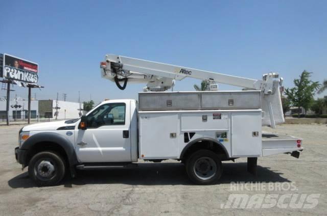 Ford F450 Εναέριες πλατφόρμες τοποθετημένες σε φορτηγό