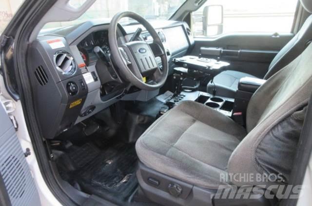 Ford F550 Εναέριες πλατφόρμες τοποθετημένες σε φορτηγό