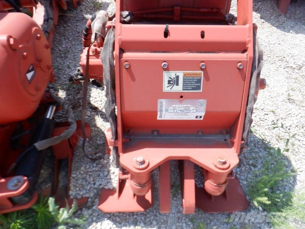 Ditch Witch M530 Άροτρα