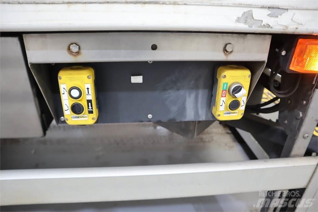 Scania P250 Container-ψυγεία