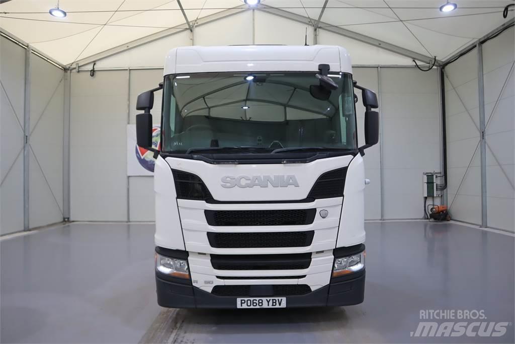 Scania R450 Τράκτορες