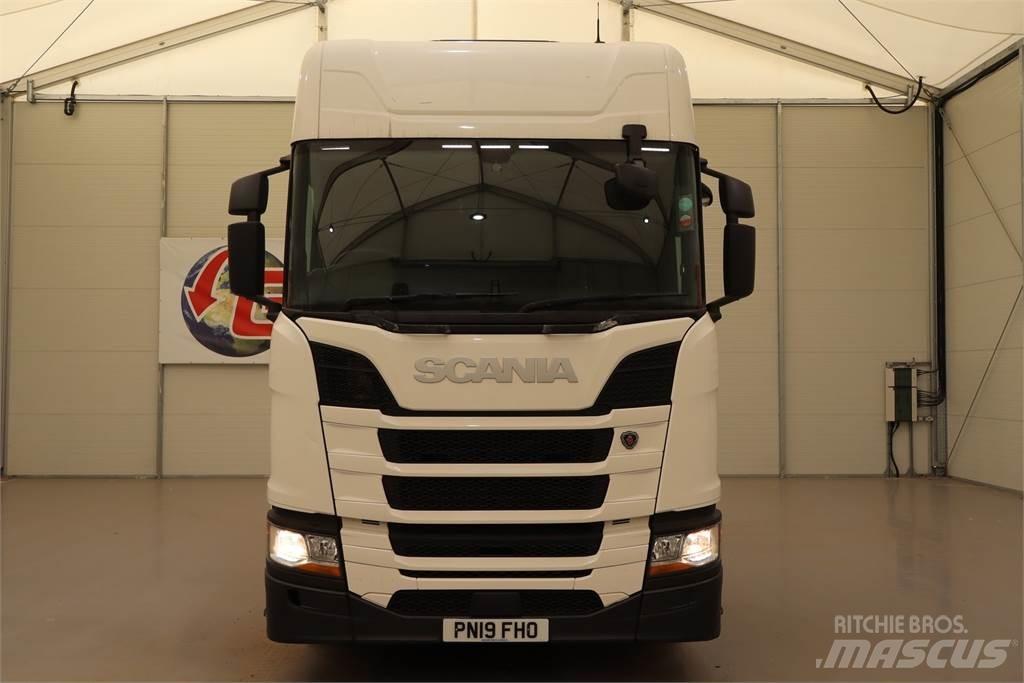Scania R450 Τράκτορες
