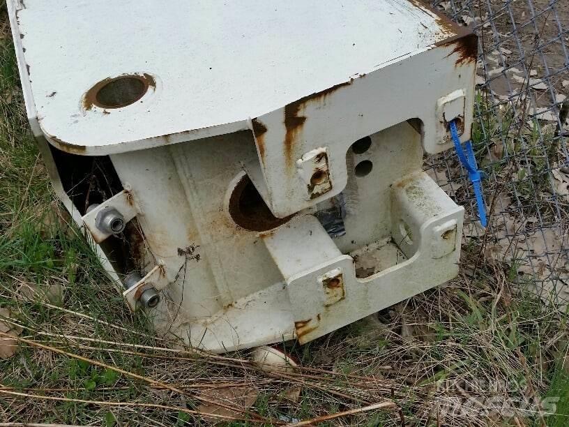 Terex  Μπούμες και κουτάλες