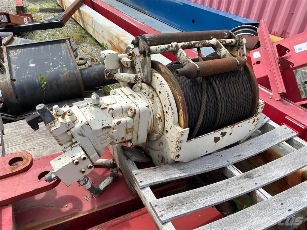 Terex  Αναβατόρια και ανυψωτήρες υλικών