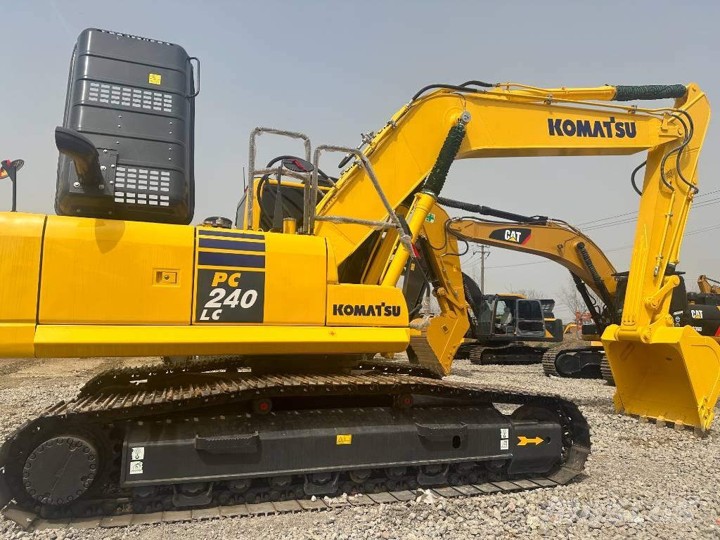 Komatsu PC 240 Εκσκαφείς με ερπύστριες