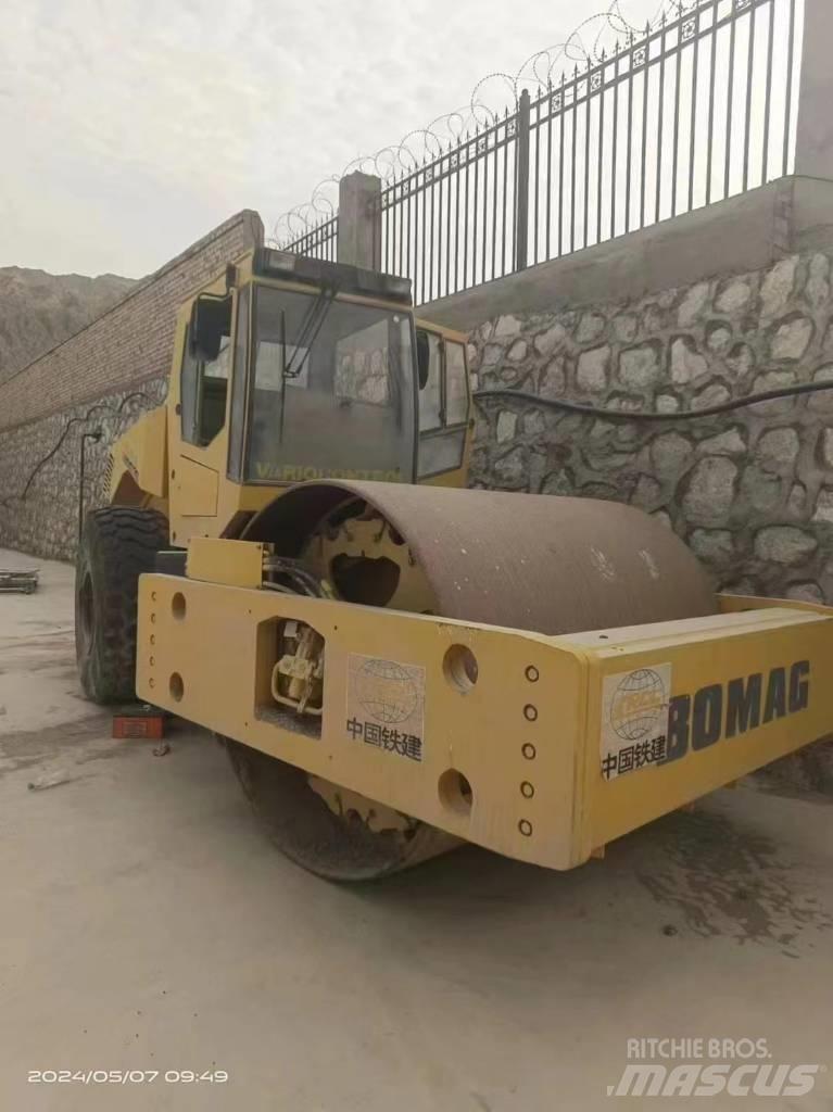 Bomag bw225d-3 Οδοστρωτήρες μονού κυλίνδρου