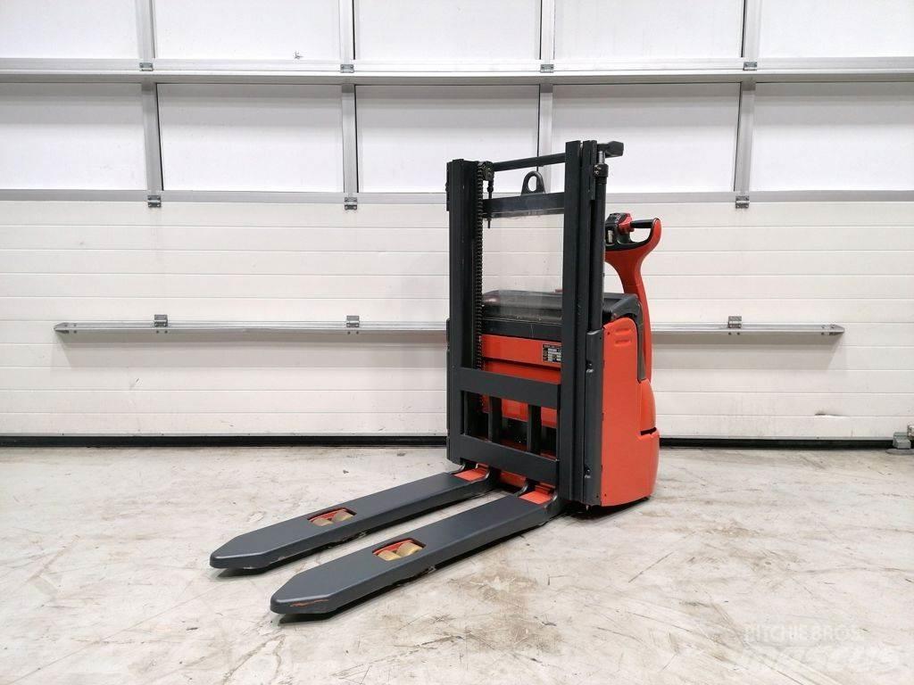 Linde L10 Παλετοφόρα πεζού χειριστή με ιστό