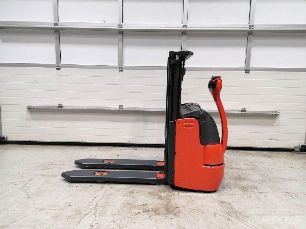Linde L10 Παλετοφόρα πεζού χειριστή με ιστό
