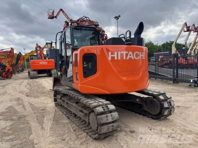 Hitachi ZX 135 US-6 Εκσκαφείς με ερπύστριες