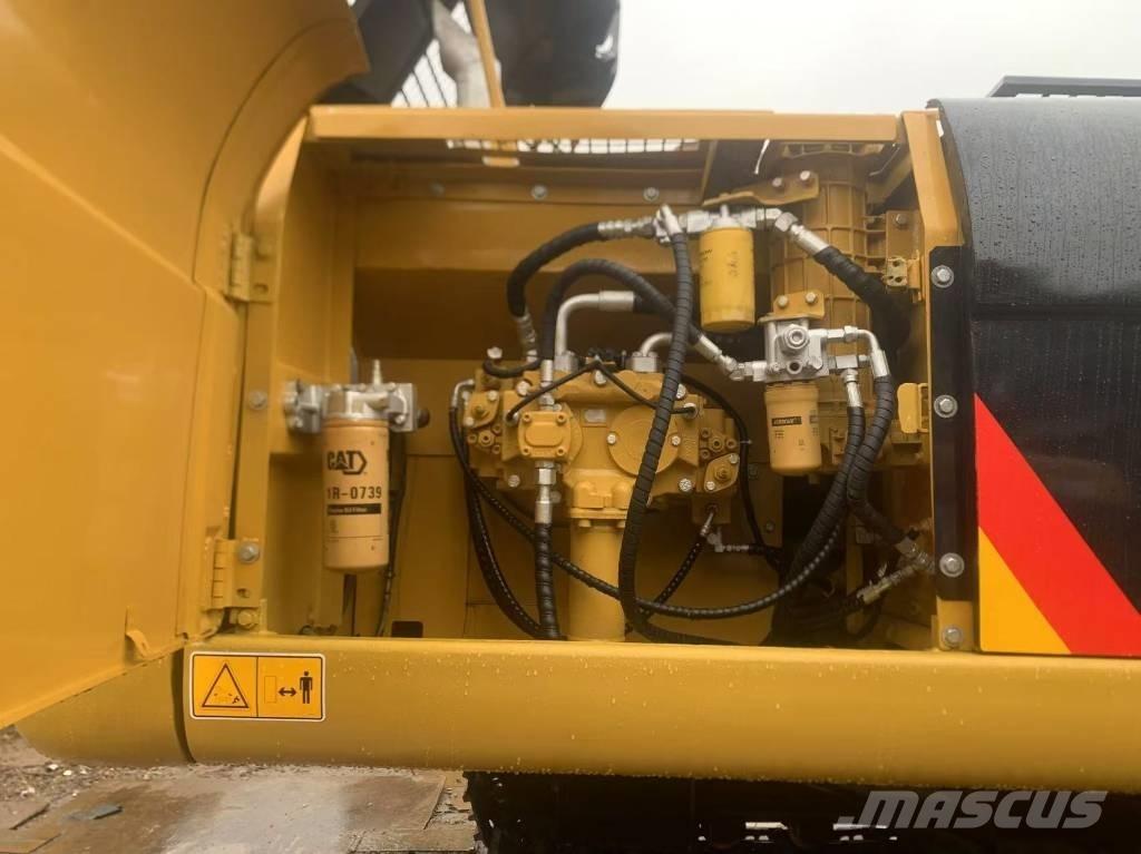 CAT 329 D Εκσκαφείς με ερπύστριες