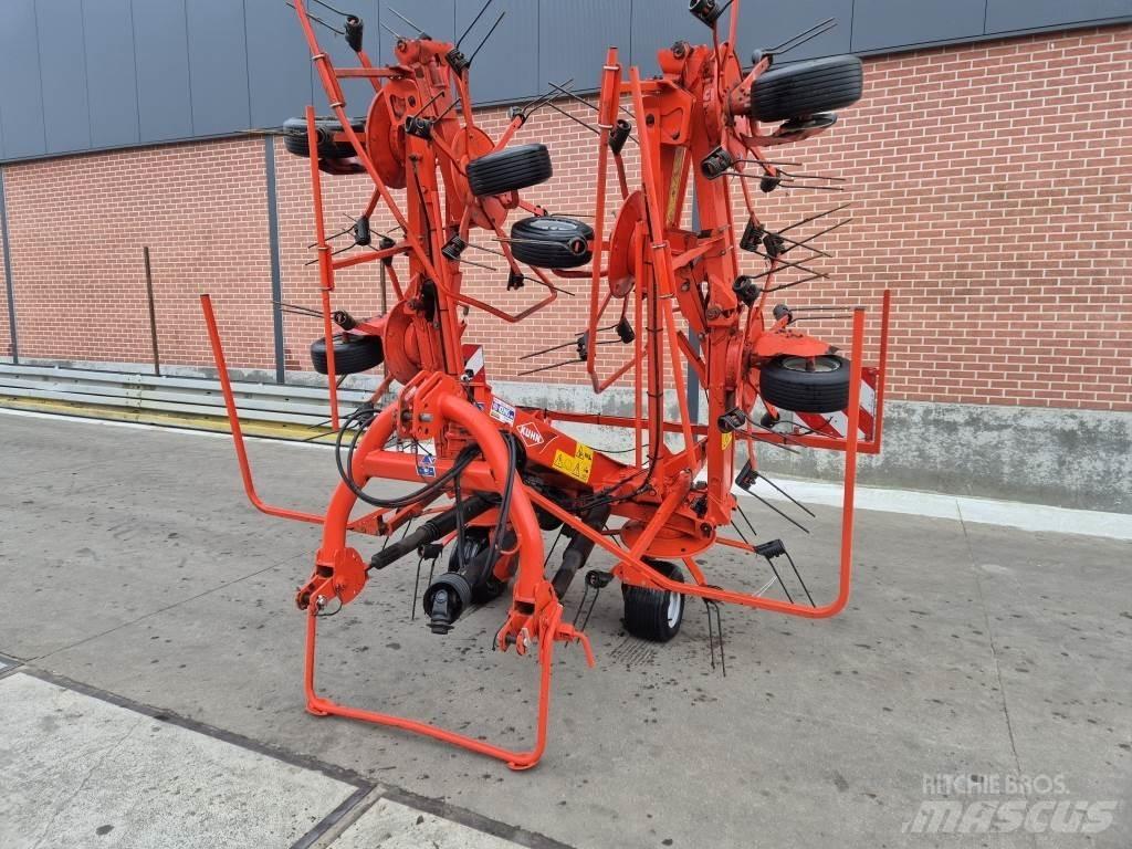 Kuhn 8702 Τσουγκράνες και χορτοξηραντικές μηχανές