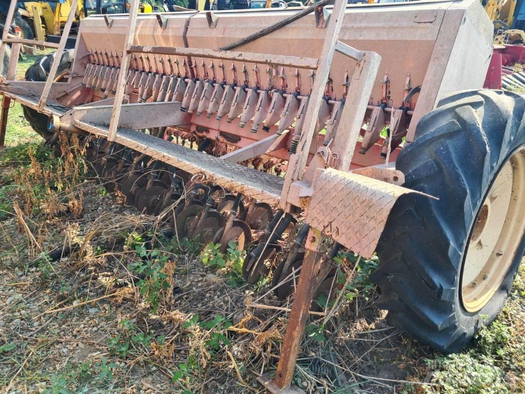 Kuhn 4M Συνδυαστικοί σπορείς