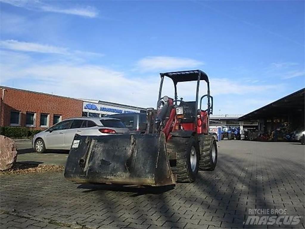 Schäffer 2430 Φορτωτές με λάστιχα (Τροχοφόροι)