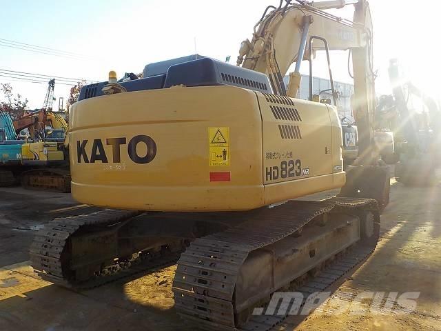 Kato HD823MR-6 Εκσκαφείς με ερπύστριες