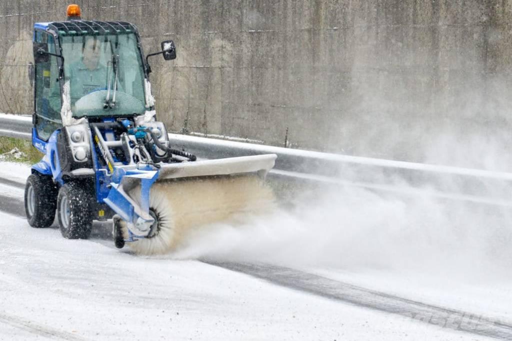 Multione 2.3 EFI Φορτωτές πολλαπλών χρήσεων