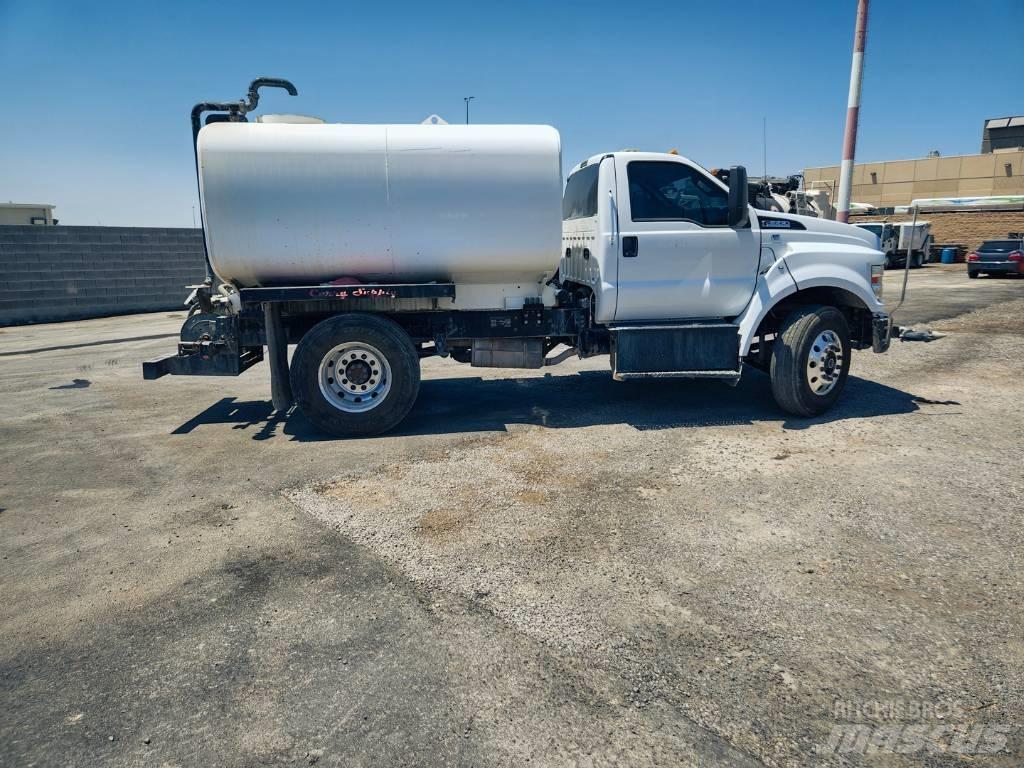 Ford F 650 SD Βυτία νερού