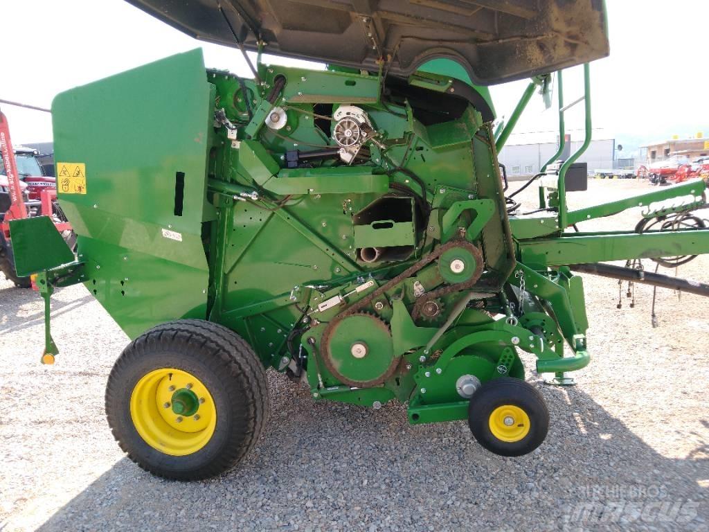 John Deere F441M Πρέσες κυλινδρικών δεμάτων
