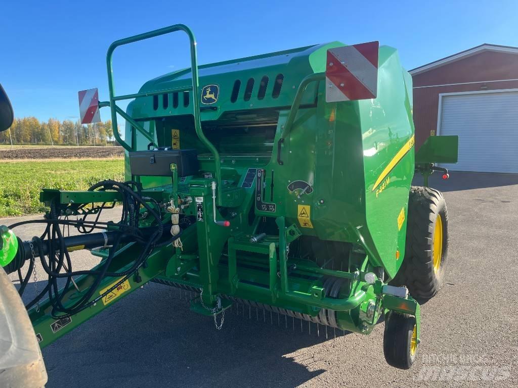 John Deere F441M Πρέσες κυλινδρικών δεμάτων