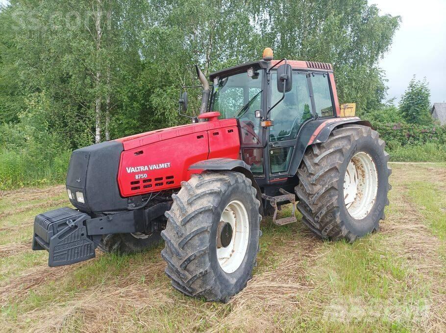 Valtra Valmet 8750 Τρακτέρ