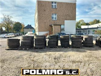 JCB full tires Ελαστικά και ζάντες