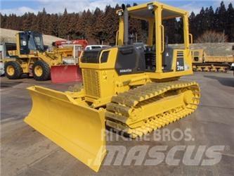 Komatsu D31PX-21 Μπουλντόζες με ερπύστριες